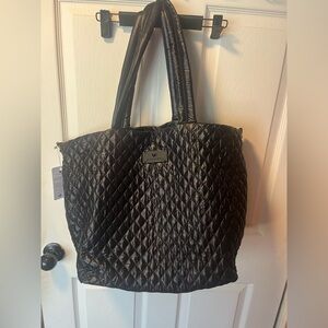 HEARTLOVE Black Tote